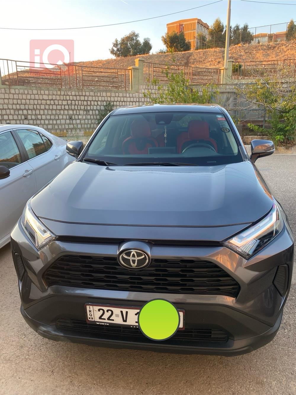 تۆیۆتا ڕاڤ 4